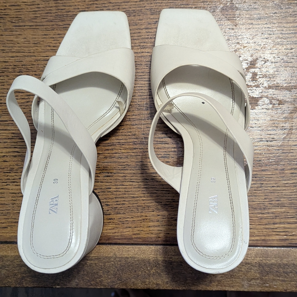 Zara Women's Cream Strappy Sandals
